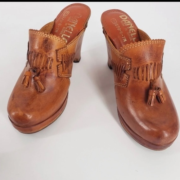 Danelle Shoes - Vintage 70’s clogs